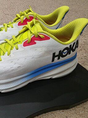 HOKA Men's Clifton 9 Size 12.5